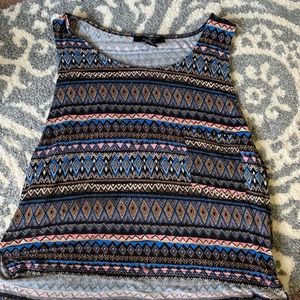 Slightly cropped tank top